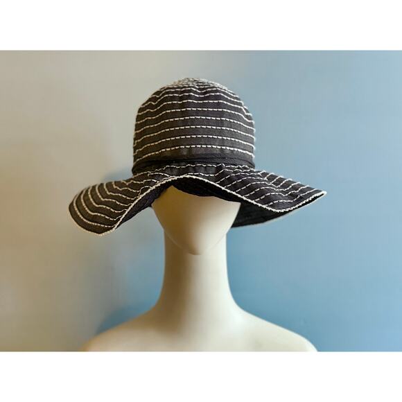SCALA Gray/White Striped Floppy Summer Hat sz OS - Picture 2 of 9